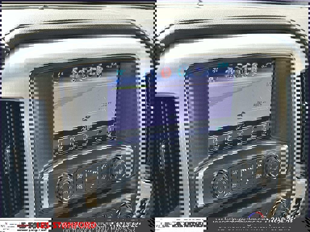 Used 2018 GMC Sierra 1500 SLT AWD/4WD image 30