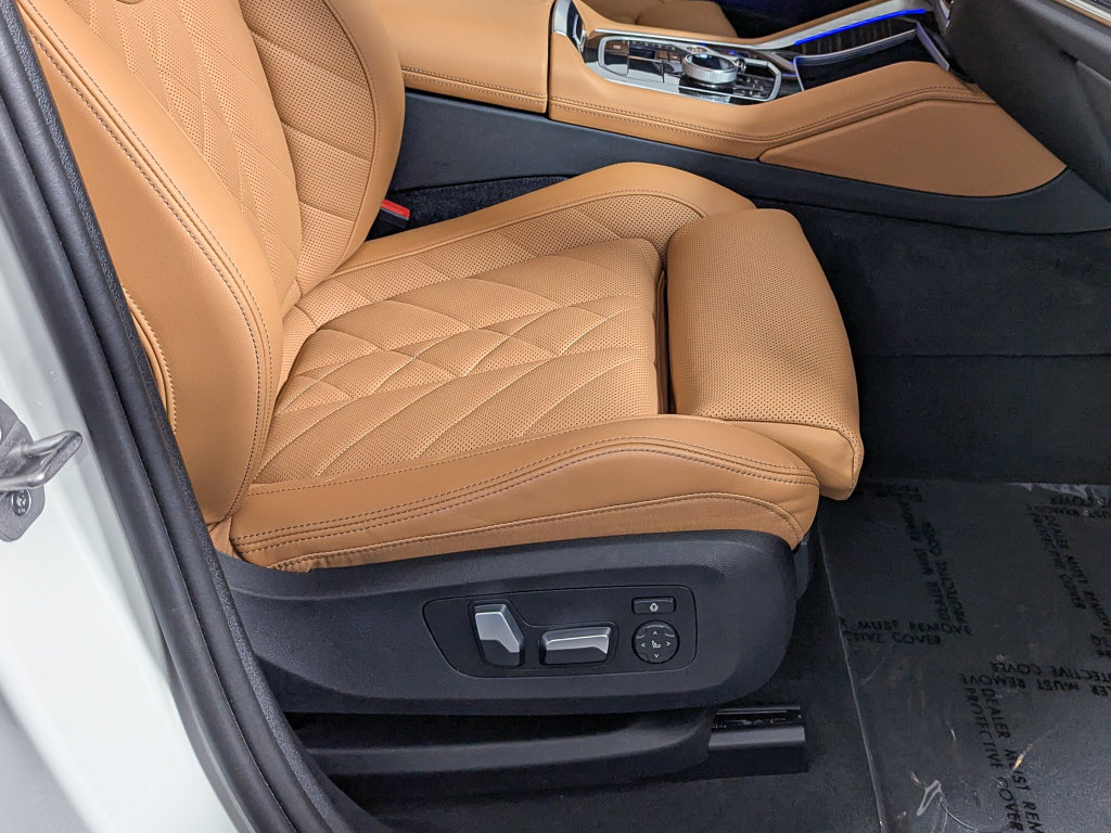 Certified 2024 BMW X6 xDrive40i w/ Executive Package AWD/4WD image 33