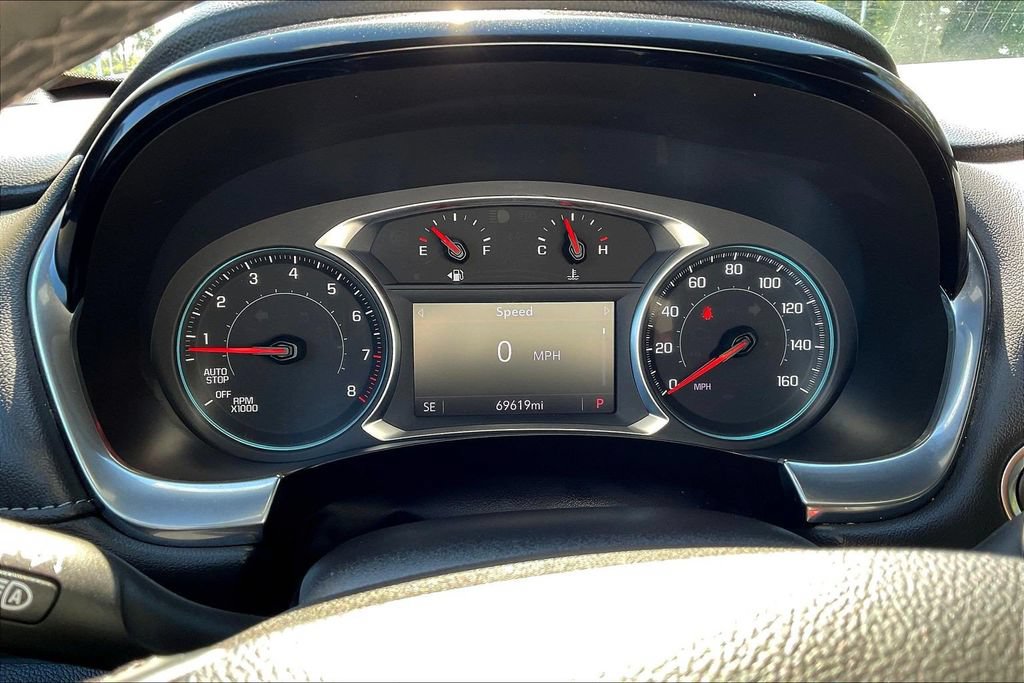 Used 2023 Chevrolet Traverse LT FWD image 16