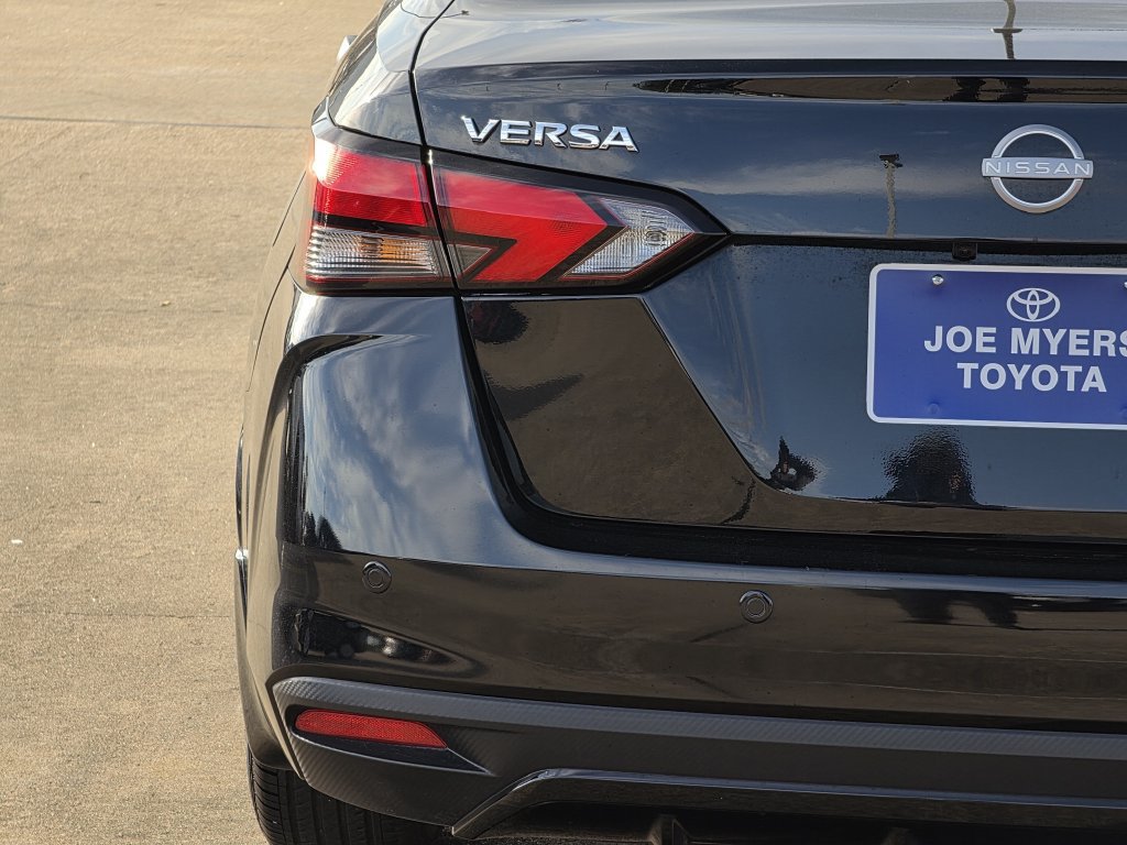 Used 2025 Nissan Versa S w/ Trunk Package FWD image 10
