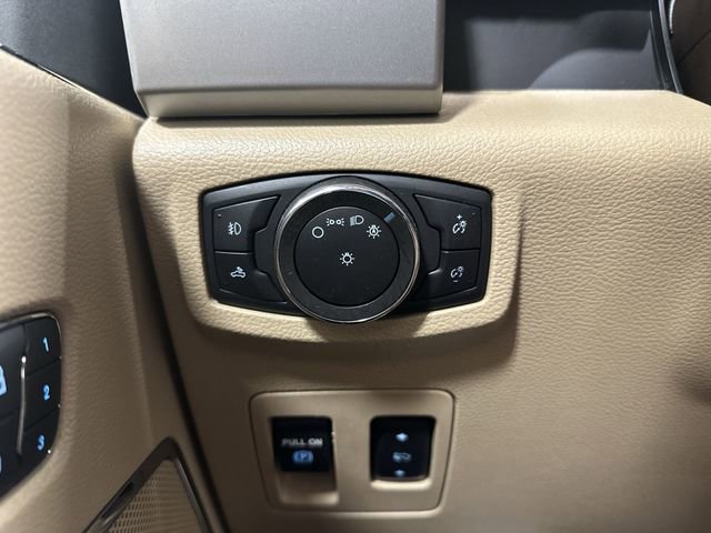 Used 2020 Ford F150 Lariat image 19