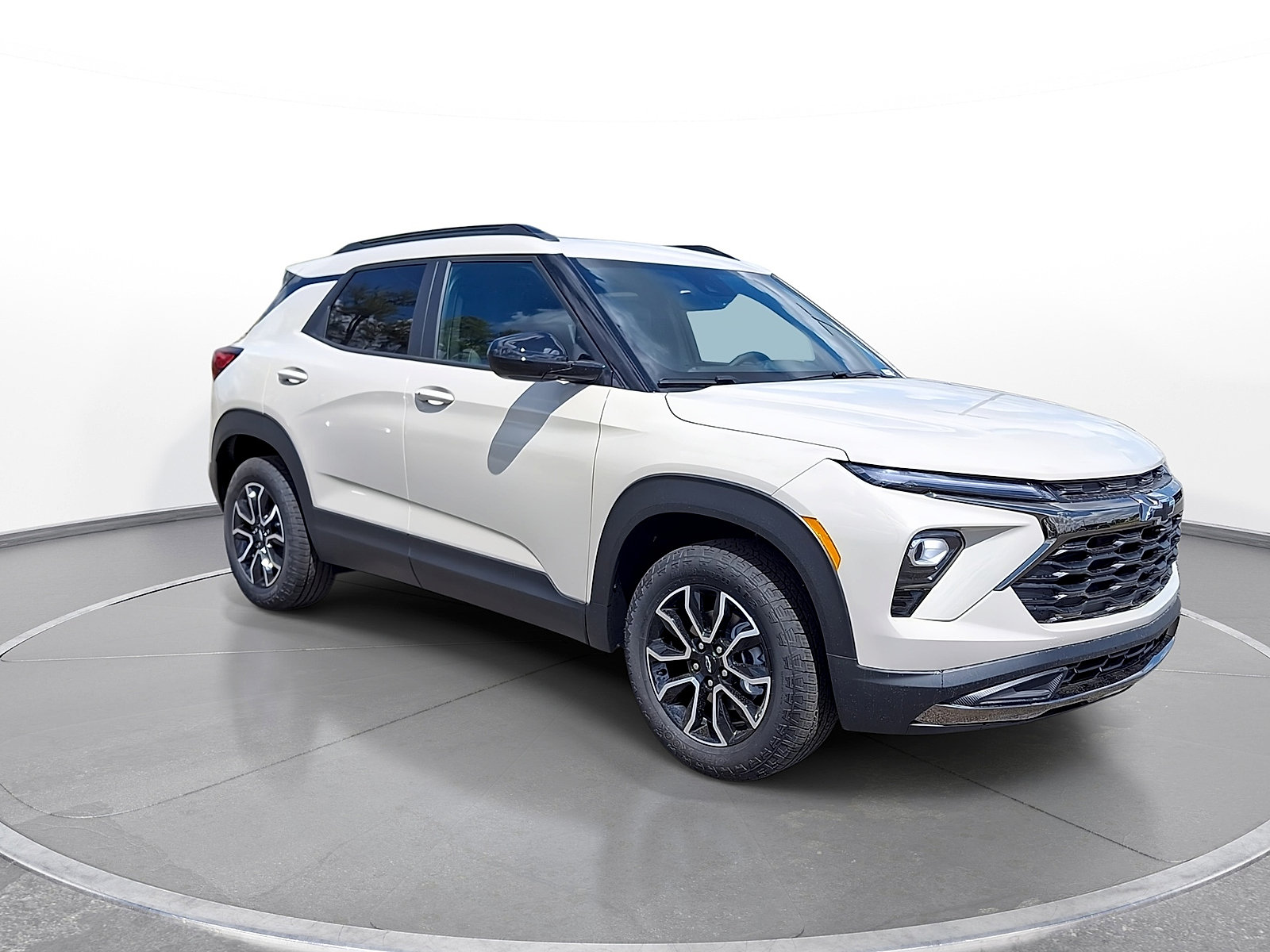 New 2026 Chevrolet TrailBlazer ACTIV w/ Convenience Package AWD/4WD image 2