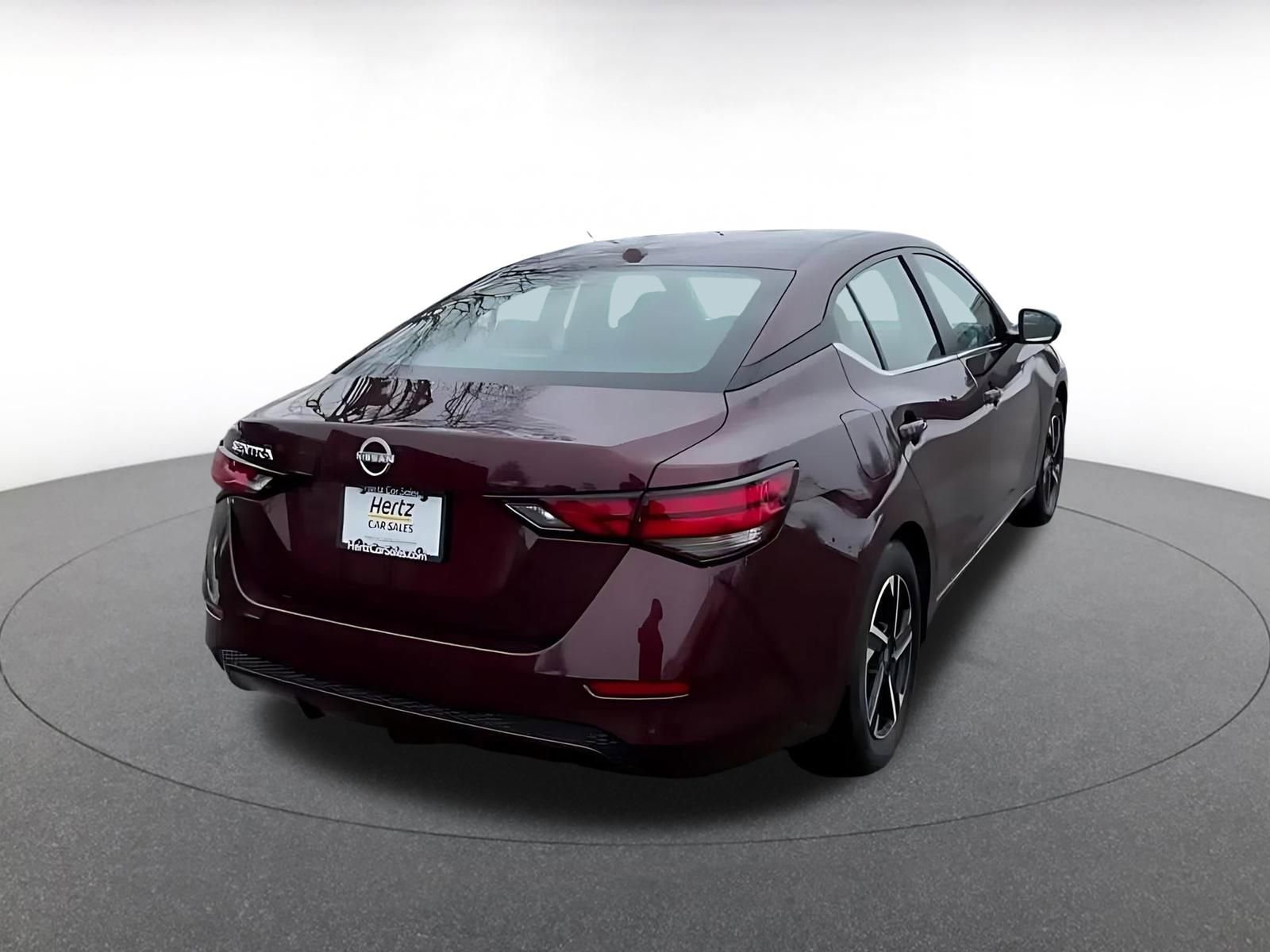 Used 2025 Nissan Sentra SV image 14