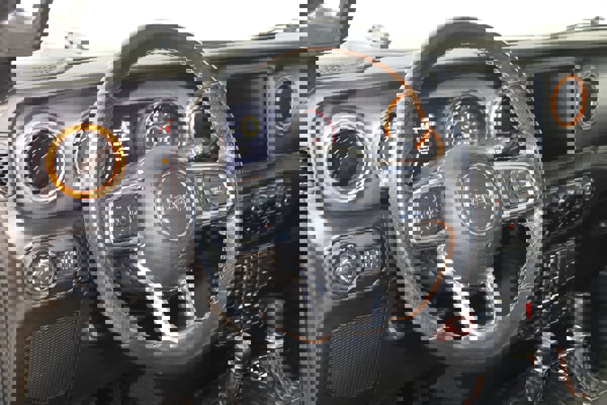 Used 2022 Jeep Gladiator Mojave w/ Trailer Tow Package image 6