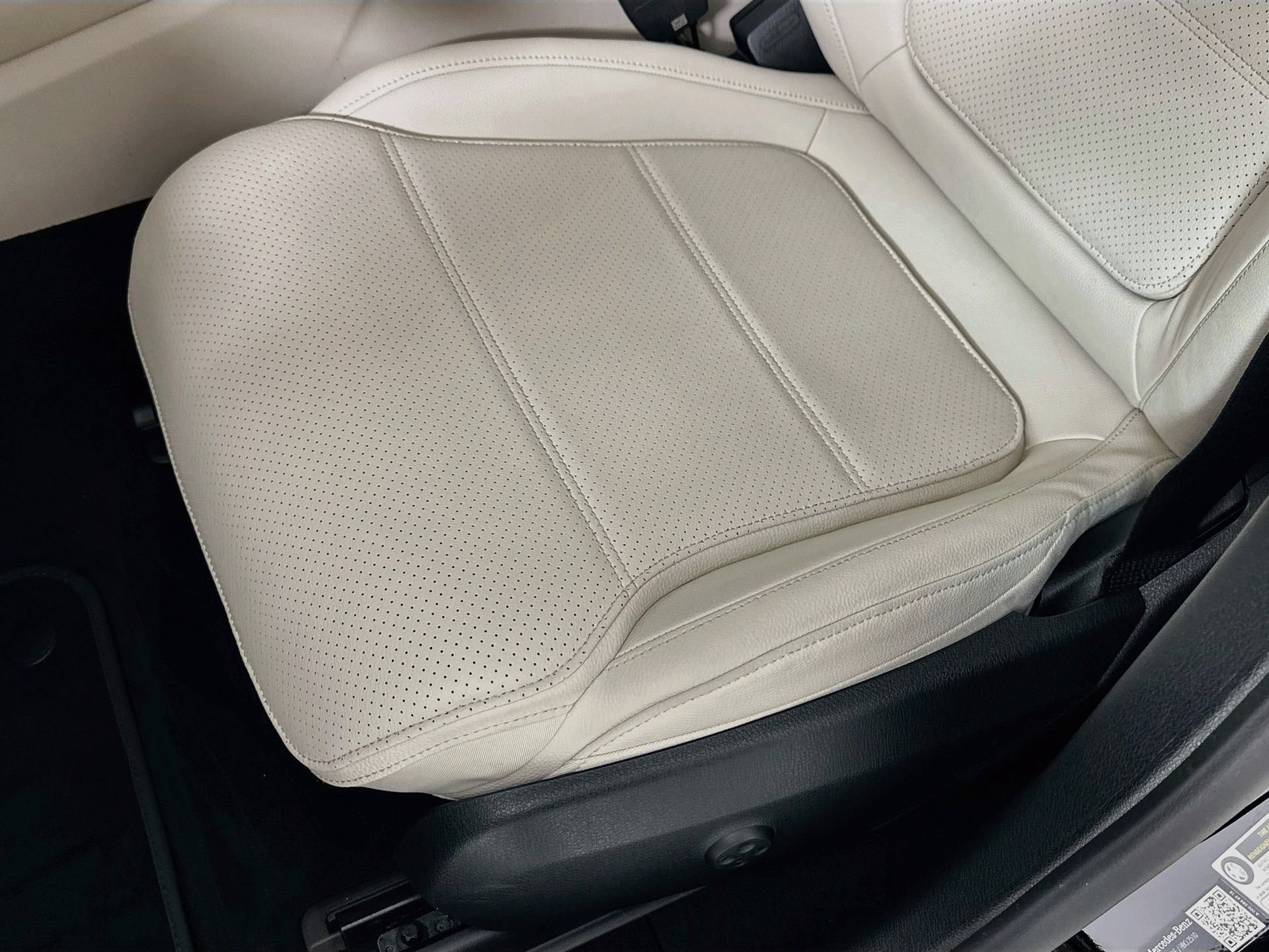 Certified 2026 Mercedes-Benz GLC 300 4MATIC image 21