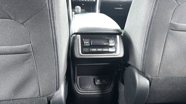 Used 2022 Subaru Ascent Premium image 36