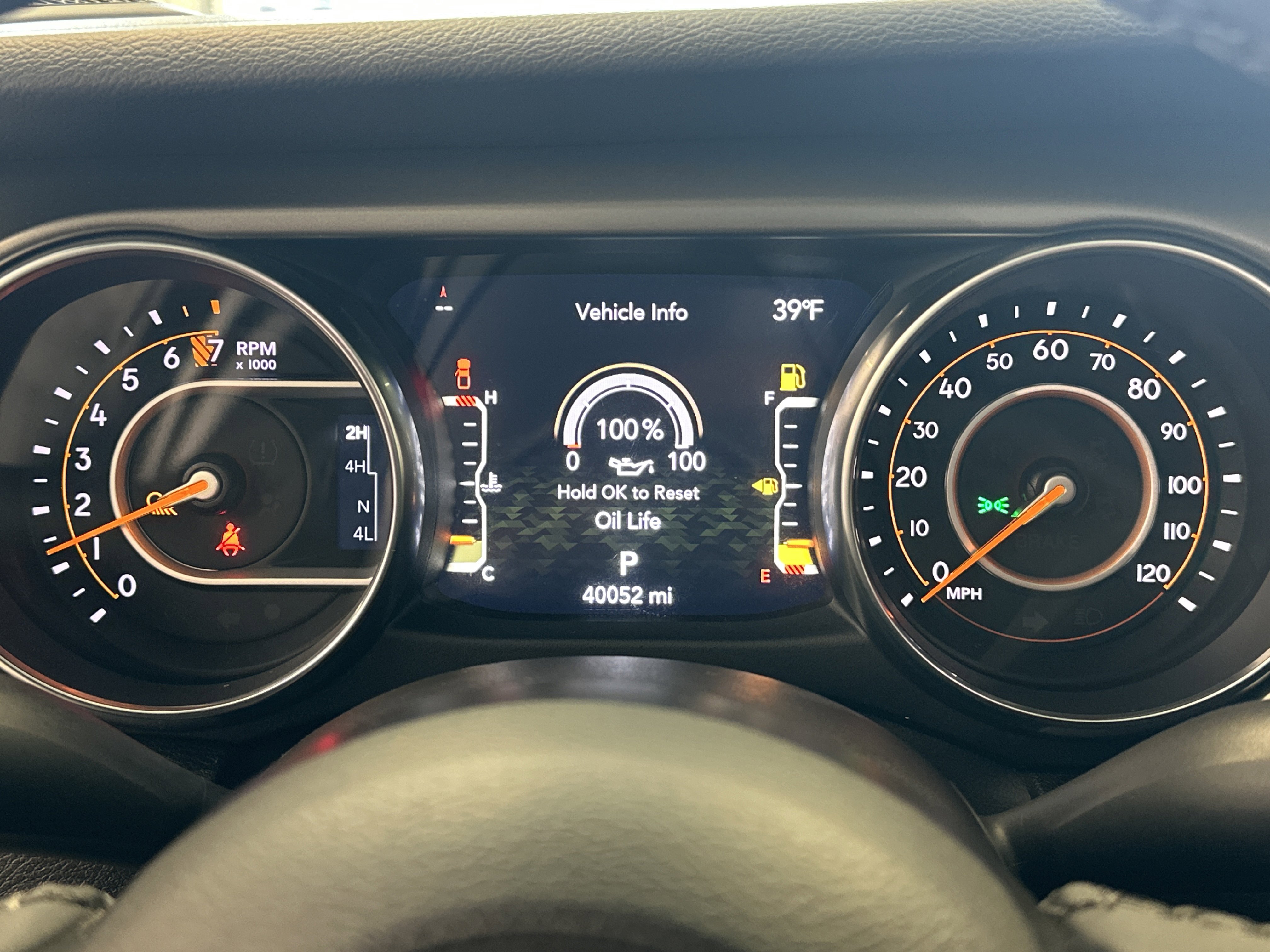 Used 2023 Jeep Gladiator Sport image 32