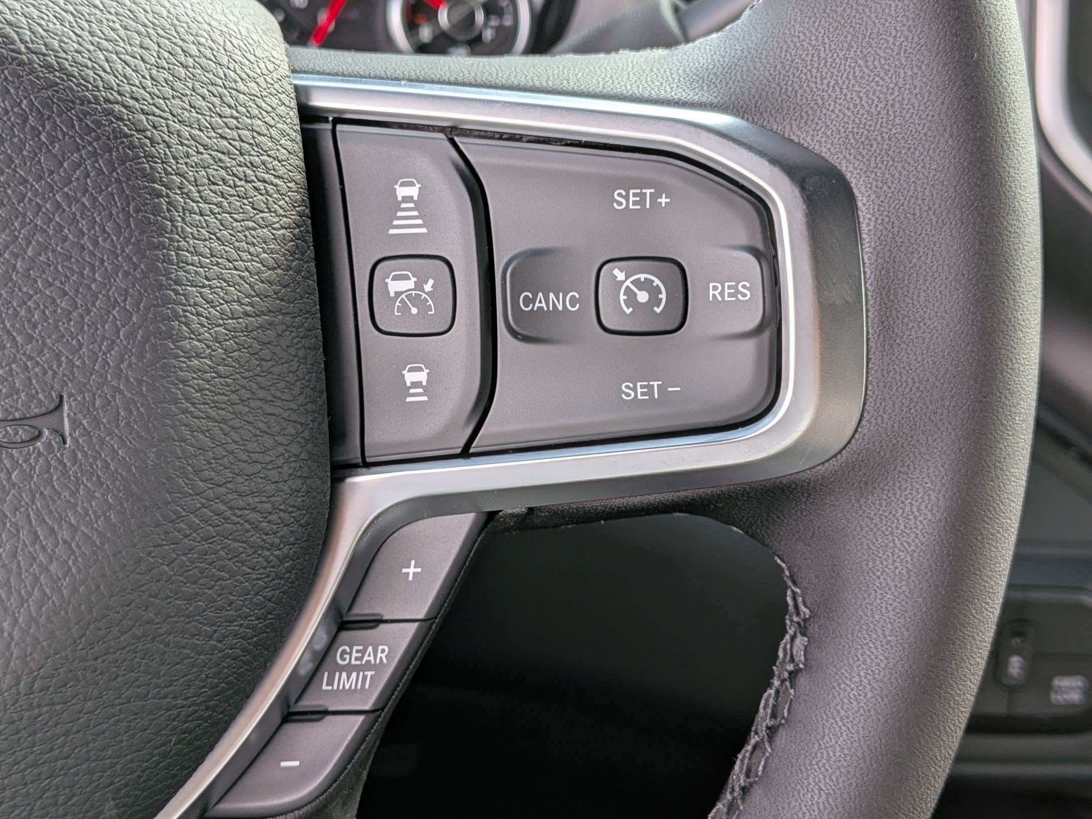 New 2026 RAM 2500 Big Horn AWD/4WD image 16