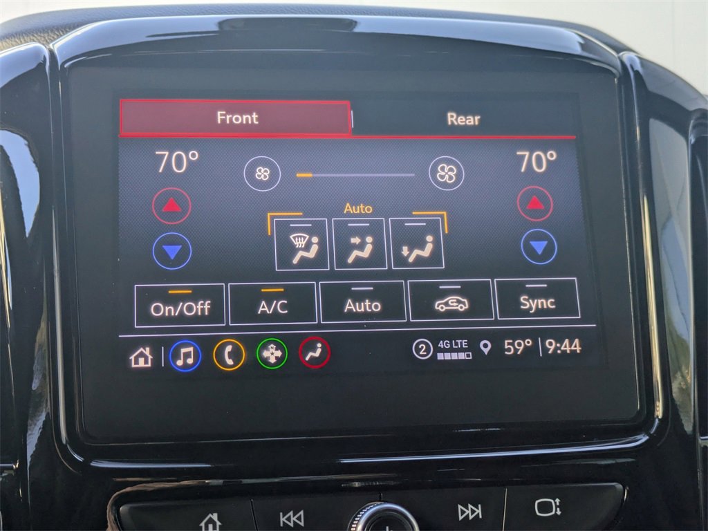 Used 2023 Chevrolet Traverse LT image 24