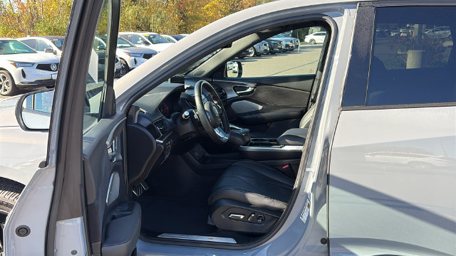 Certified 2025 Acura RDX w/ Advance Package AWD/4WD image 10