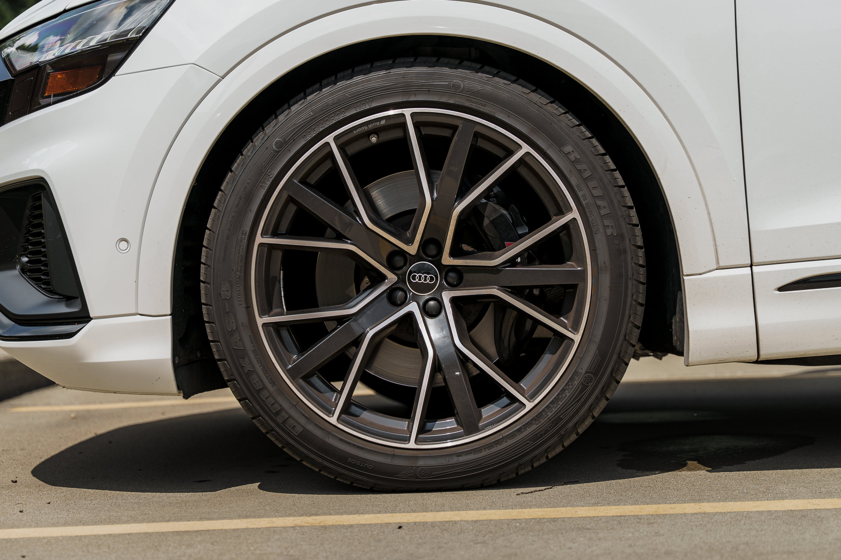 Used 2023 Audi SQ8 Prestige AWD/4WD image 29