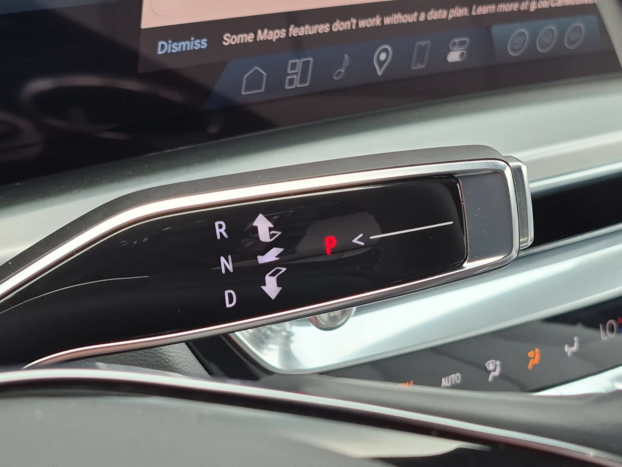 Certified 2024 Cadillac Lyriq Luxury AWD/4WD image 15