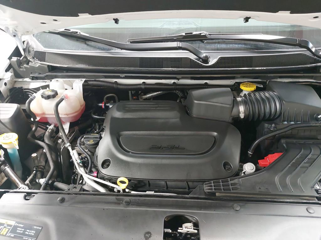 Used 2024 Chrysler Pacifica Touring-L FWD image 35