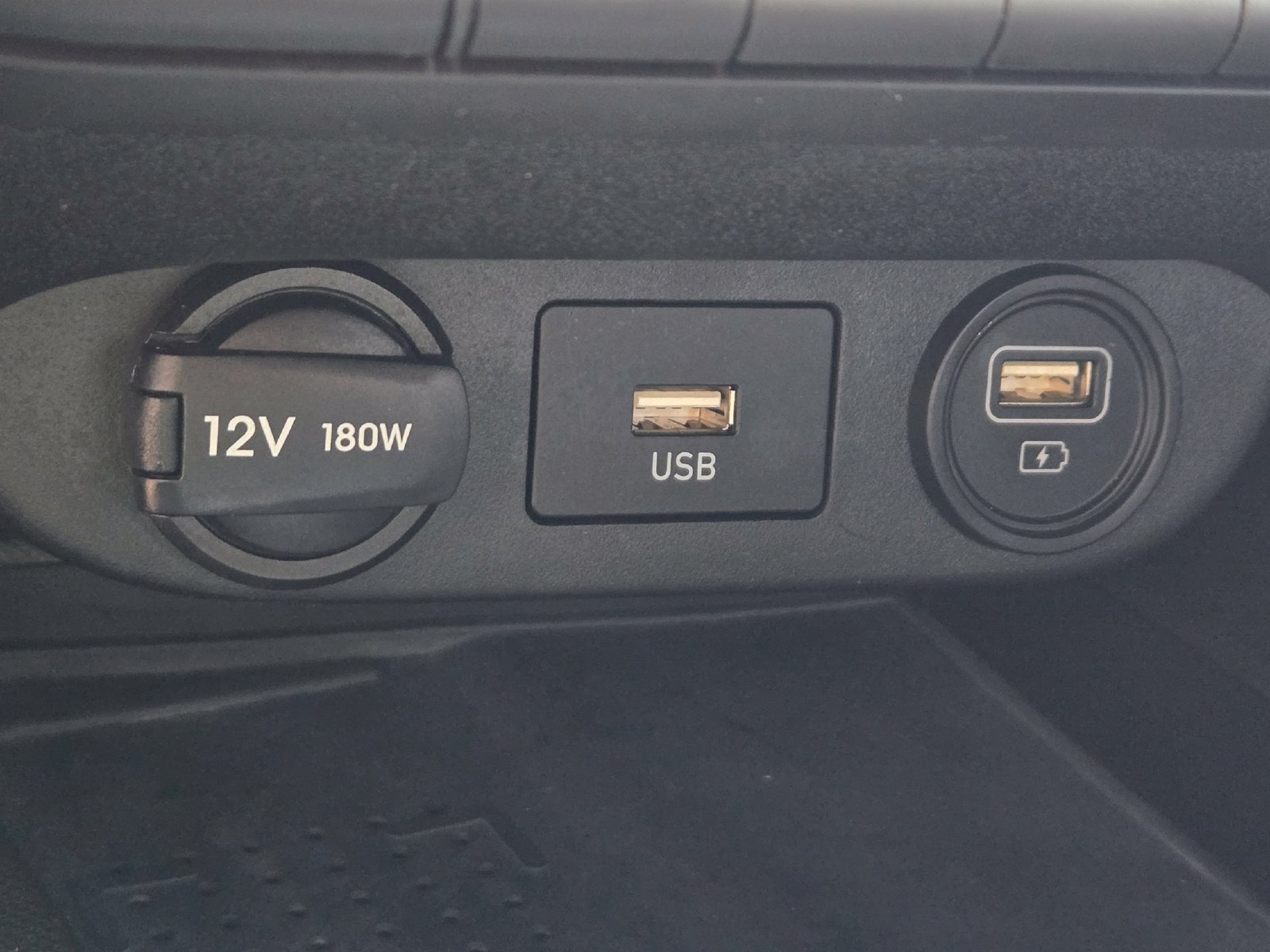 Used 2023 Hyundai Elantra Limited FWD image 19