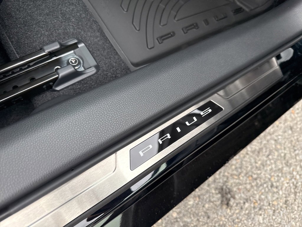 New 2026 Toyota Prius XLE image 3