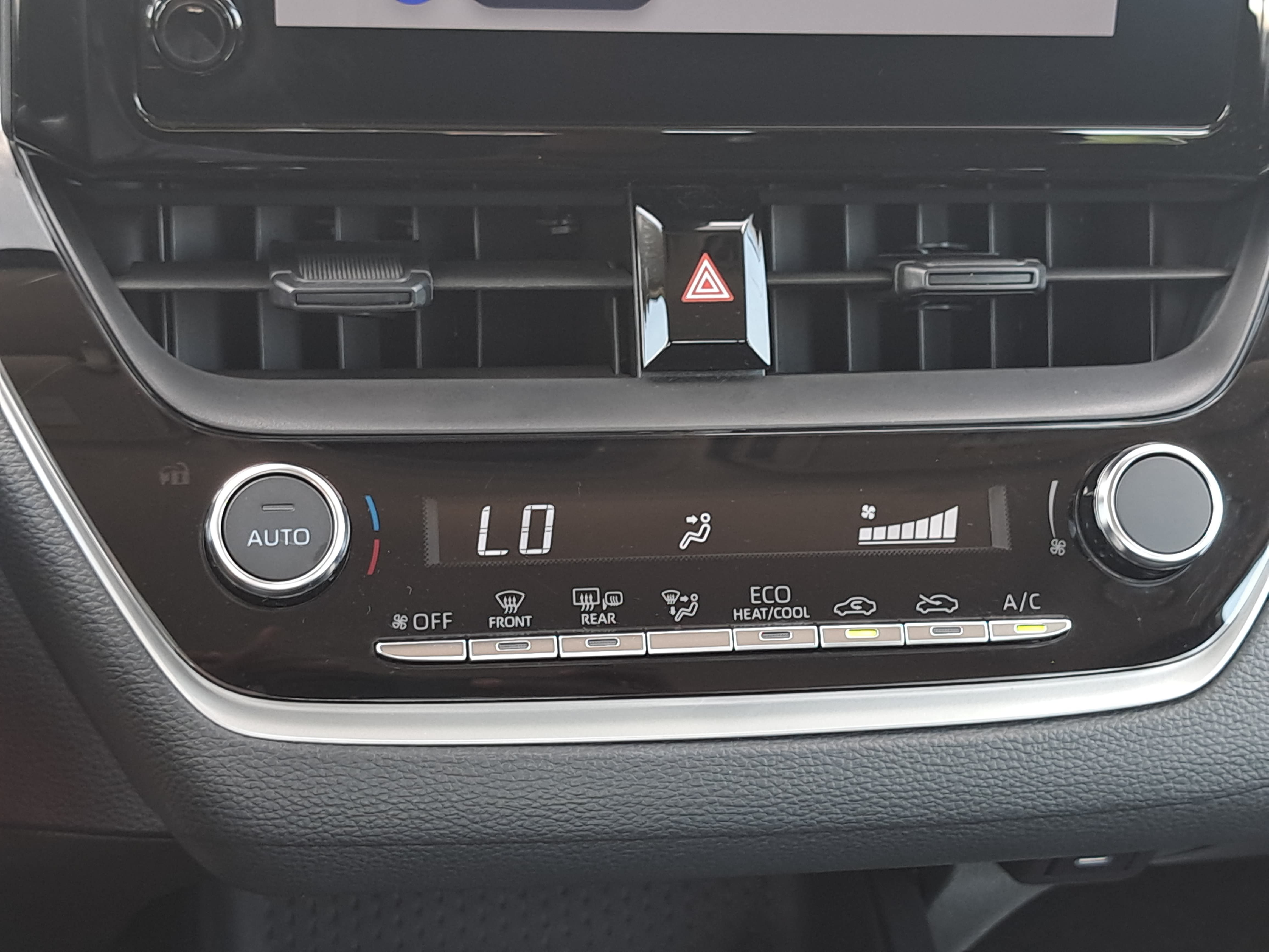 Used 2026 Toyota Corolla LE FWD image 21