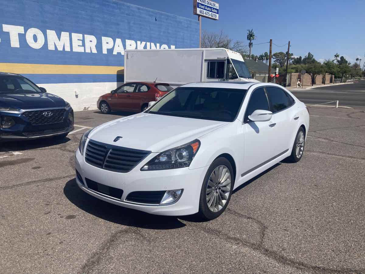 Used 2016 Hyundai Equus Signature image 2