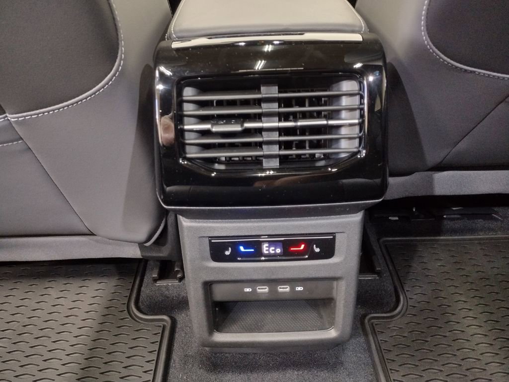 New 2026 Volkswagen ID.4 Pro S Plus AWD/4WD image 34