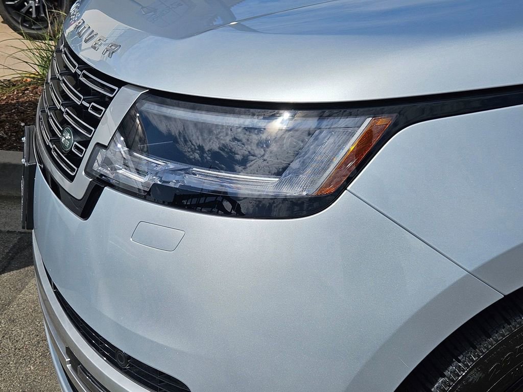 Used 2023 Land Rover Range Rover Autobiography image 8