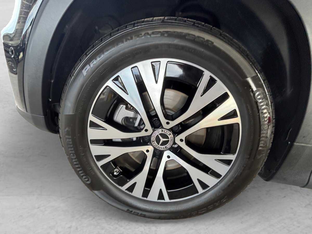 Used 2024 Mercedes-Benz GLB 250 image 28