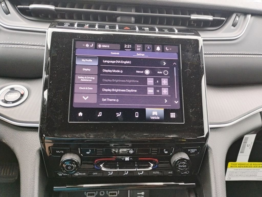 New 2026 Jeep Grand Cherokee Laredo image 32