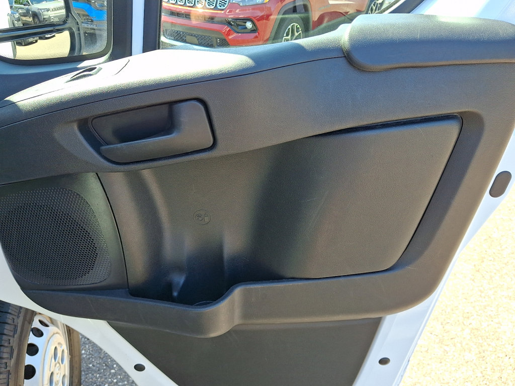 Used 2025 RAM ProMaster 2500 w/ Convenience Group FWD image 10