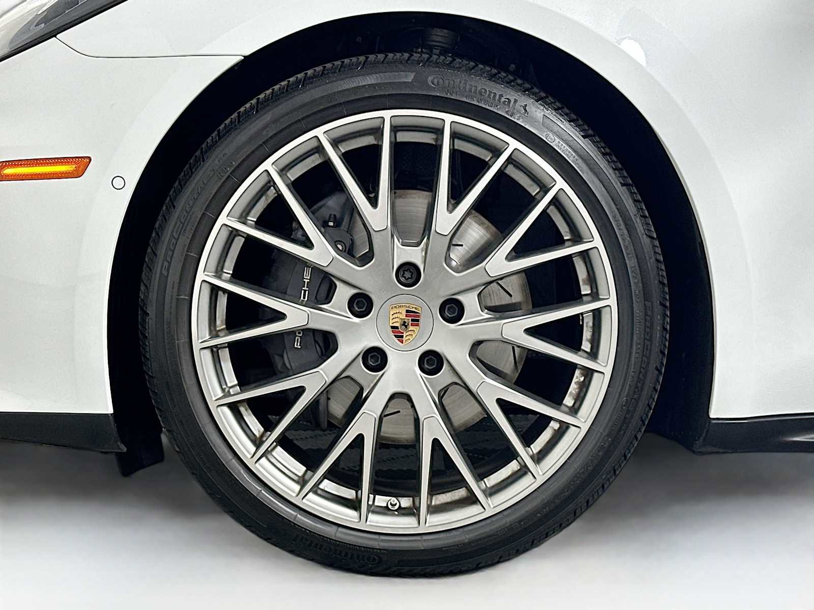 Certified 2024 Porsche Panamera 4 image 31