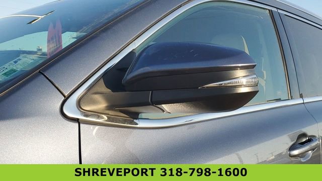 Used 2019 Toyota Highlander XLE FWD image 19