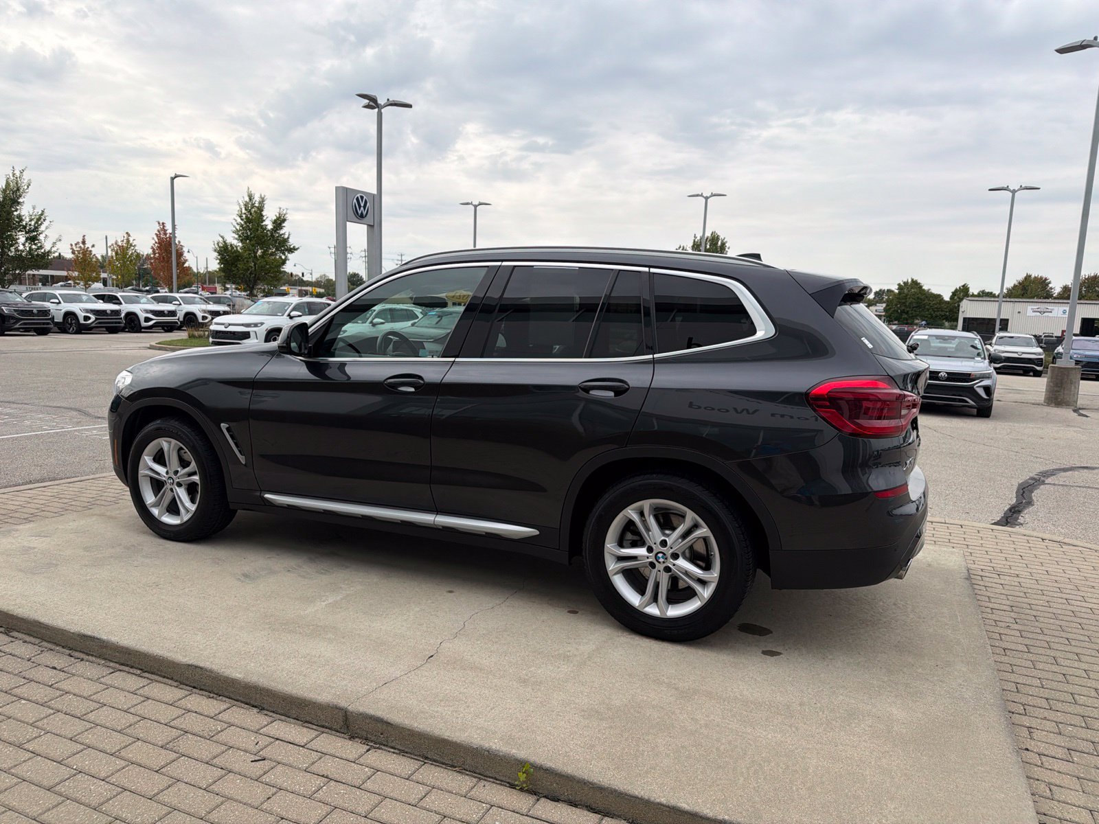 Used 2021 BMW X3 xDrive30i AWD/4WD image 10