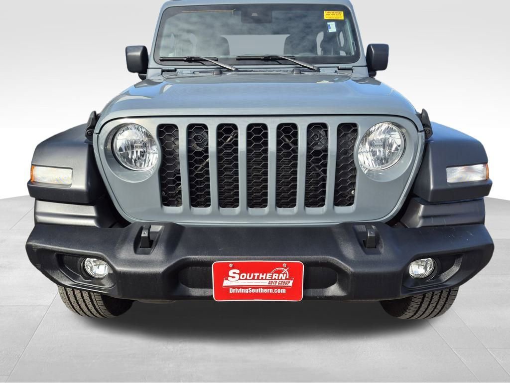 Used 2024 Jeep Wrangler Sport S image 7