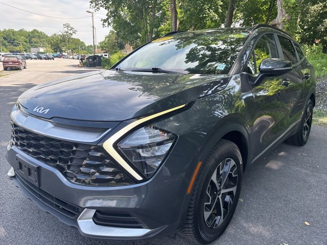 Used 2023 Kia Sportage EX w/ EX Premium Package image 3