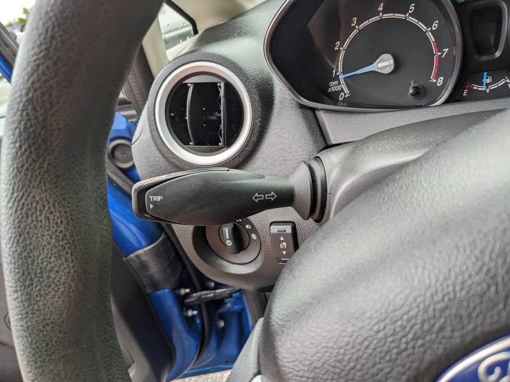 Certified 2019 Ford Fiesta SE image 34
