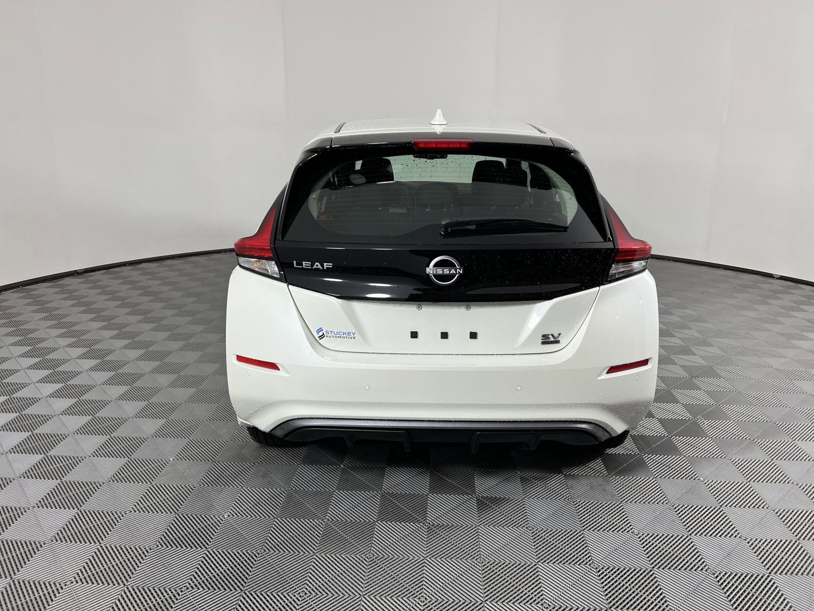 New 2025 Nissan Leaf SV Plus image 4