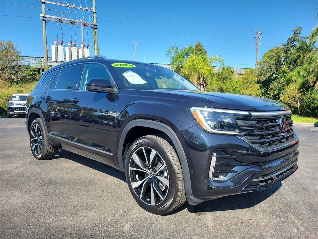 Used 2024 Volkswagen Atlas SEL Premium R-Line image 2