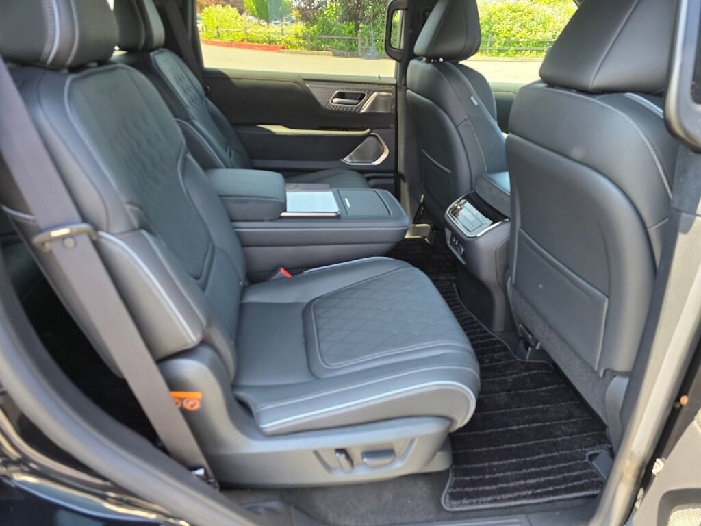 New 2025 INFINITI QX80 Autograph image 12