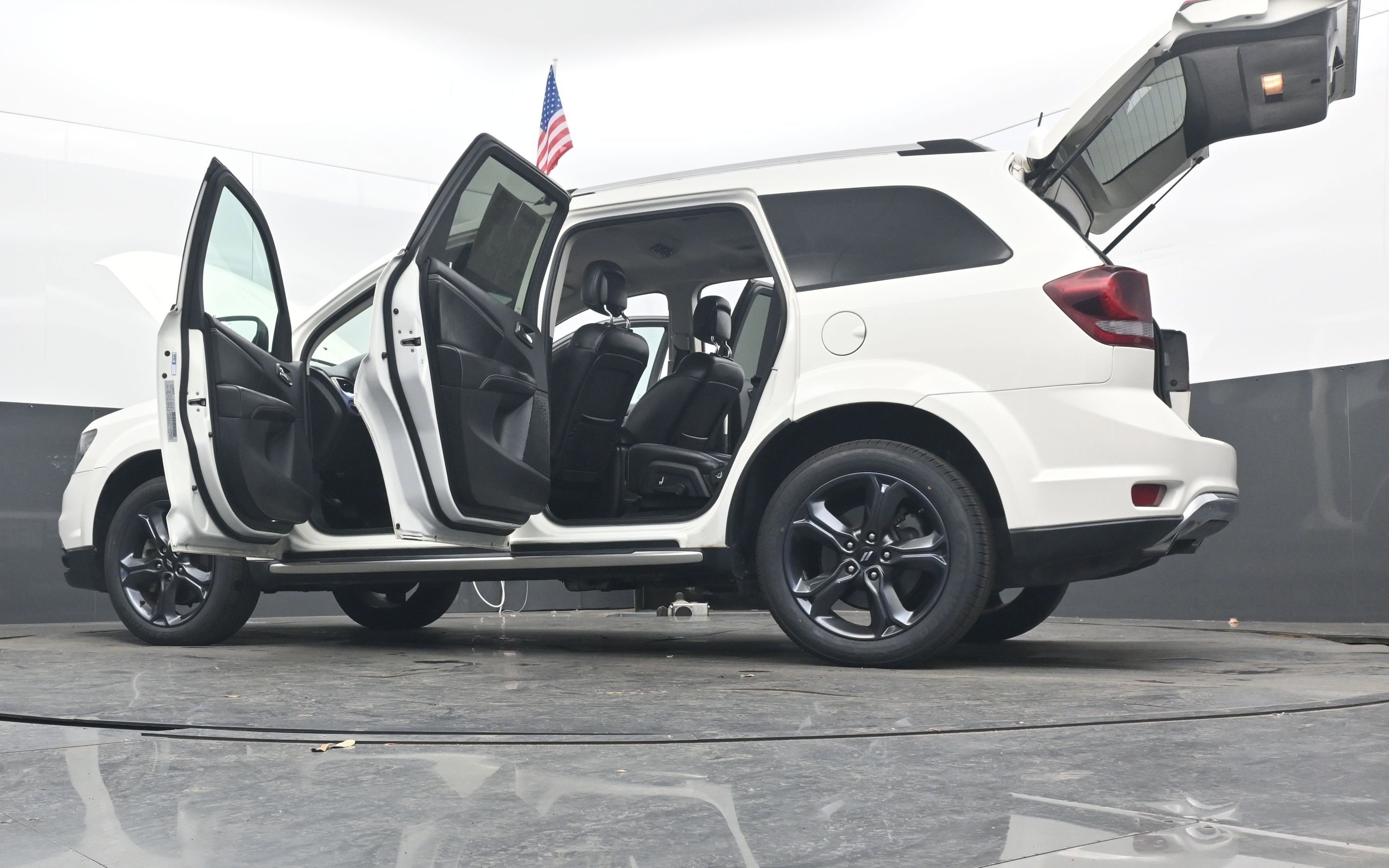 Used 2018 Dodge Journey Crossroad image 41