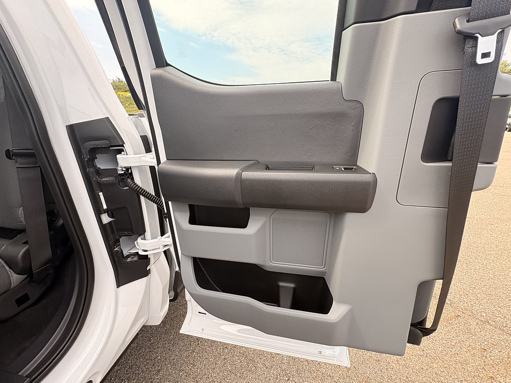 New 2026 Ford F350 XL w/ STX Appearance Package AWD/4WD image 17