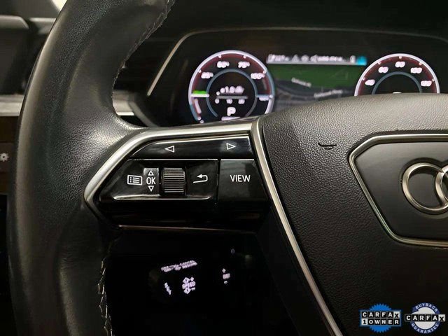 Used 2024 Audi Q8 e-tron Premium Plus image 41