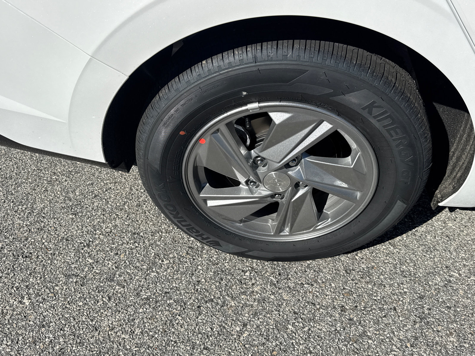 New 2026 Hyundai Elantra SE FWD image 18