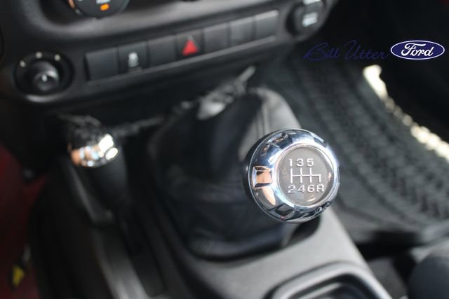 Used 2012 Jeep Wrangler Sport AWD/4WD image 13