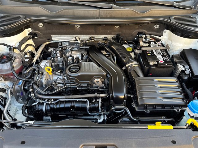 Certified 2023 Volkswagen Taos SE image 14