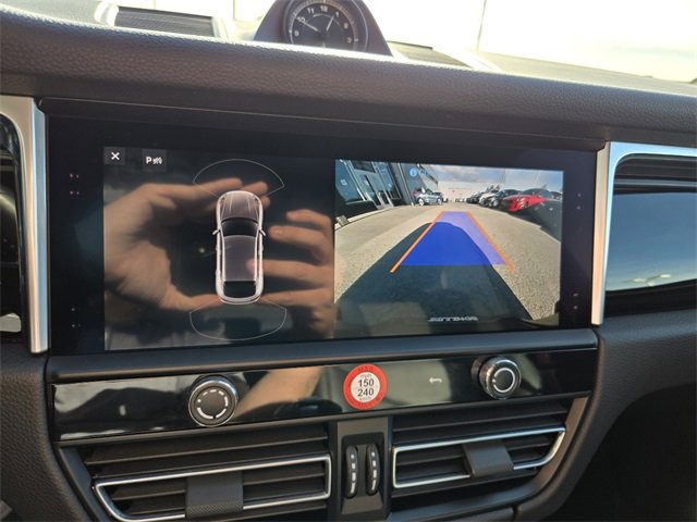 Used 2022 Porsche Macan image 26