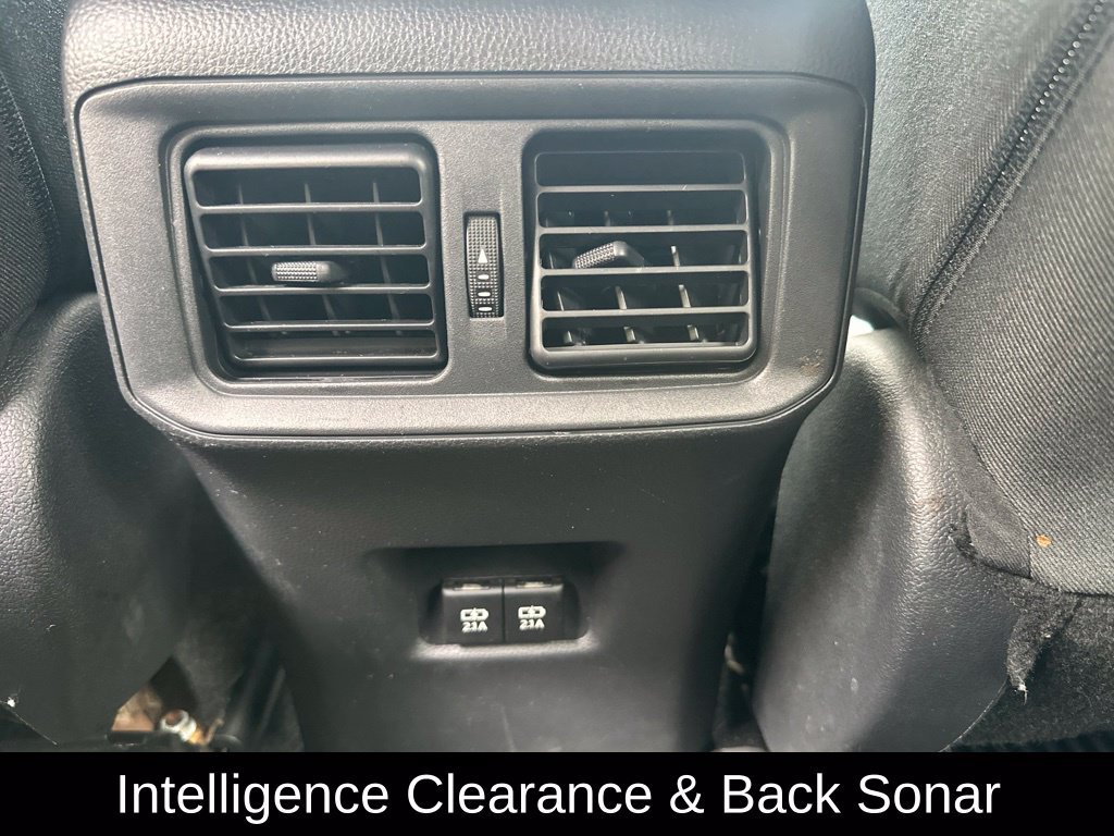 Used 2019 Toyota RAV4 XLE w/ Convenience Package AWD/4WD image 25