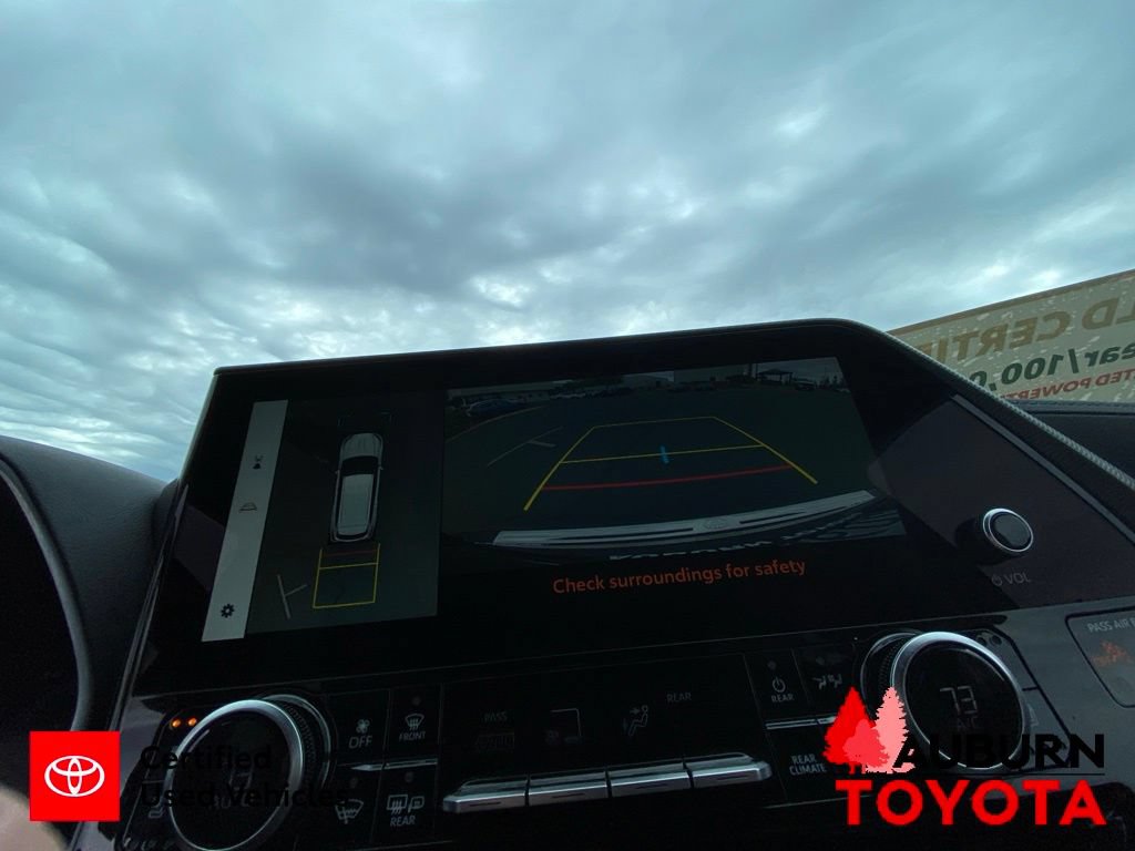 Certified 2024 Toyota Highlander Platinum AWD/4WD image 50