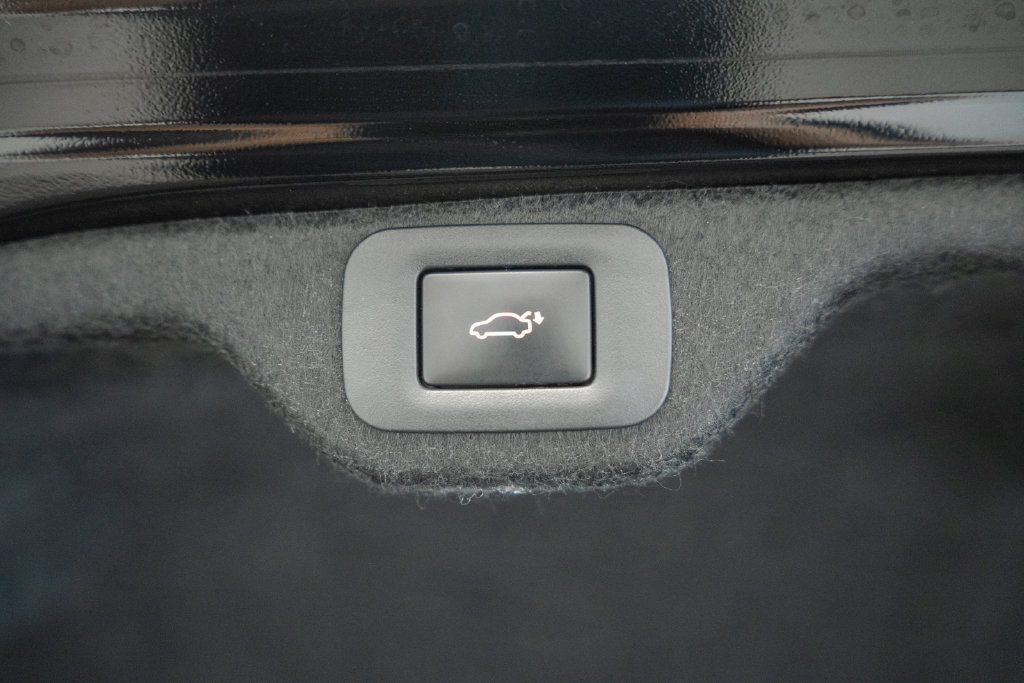 Used 2024 Lexus ES 350 w/ Accessory Package (Z2) FWD image 9
