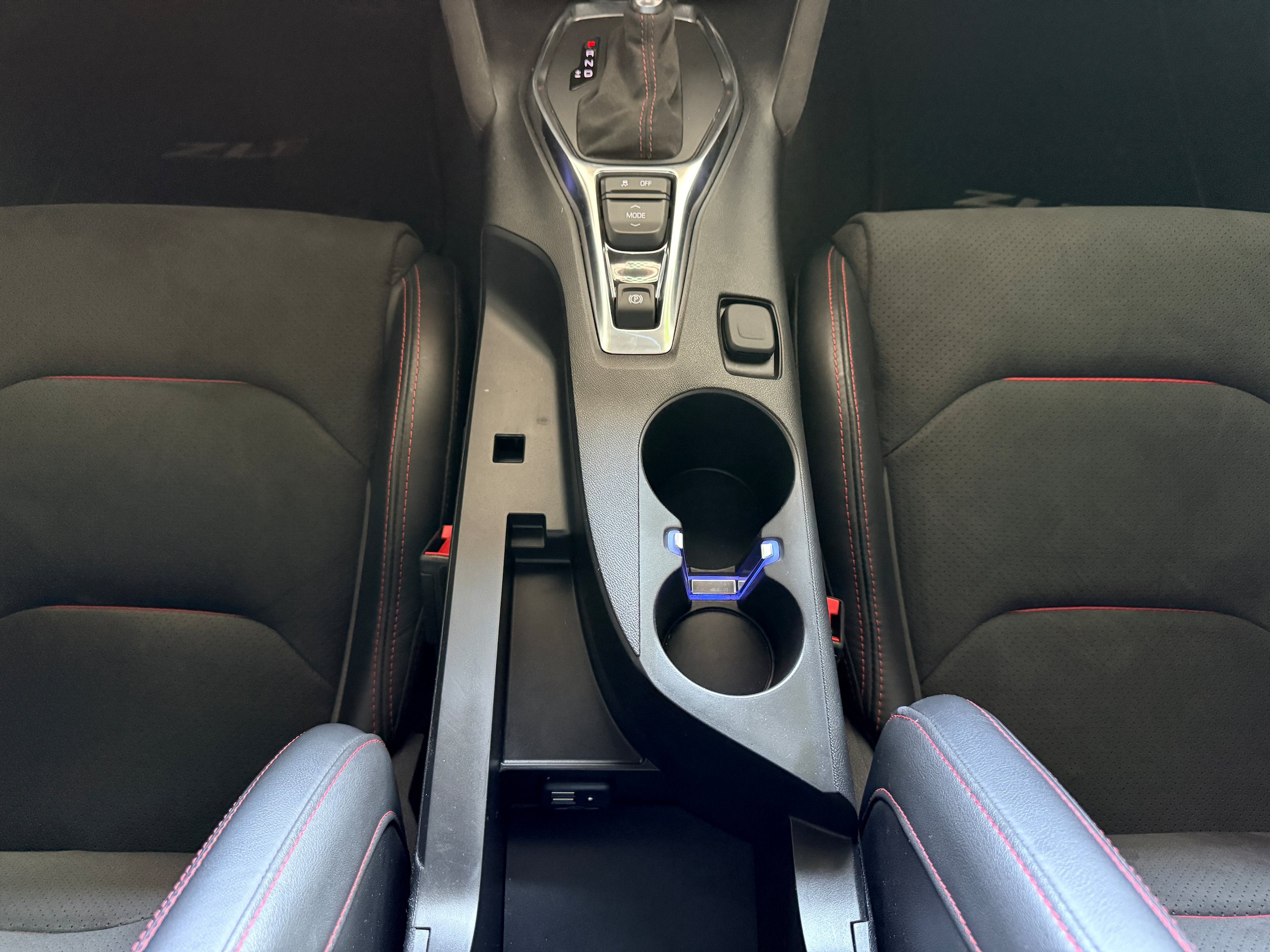 Used 2020 Chevrolet Camaro ZL1 RWD image 19