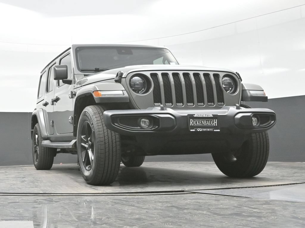 Used 2023 Jeep Wrangler Unlimited Sahara AWD/4WD image 26
