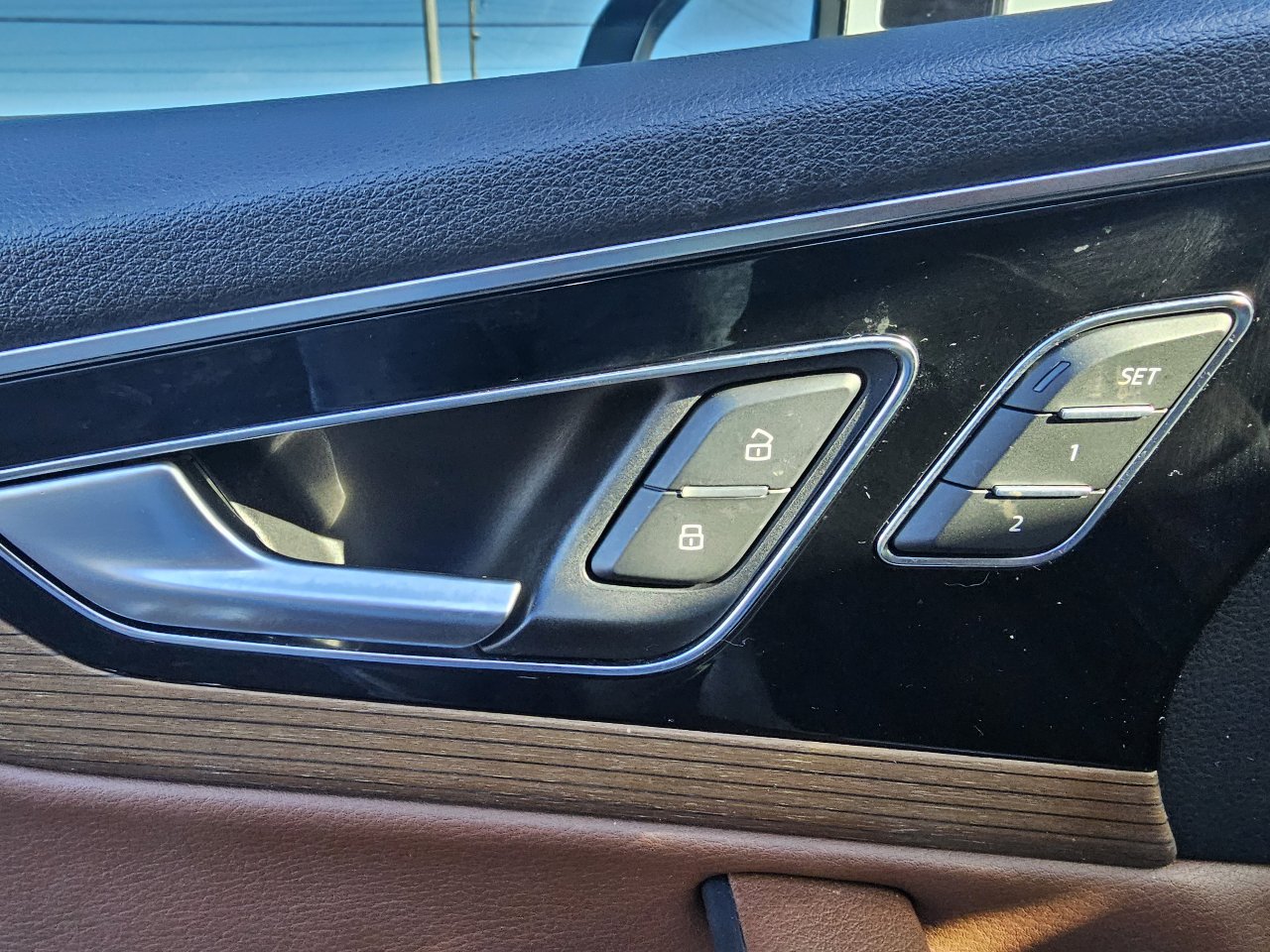 Used 2017 Audi Q7 3.0T Premium Plus image 21