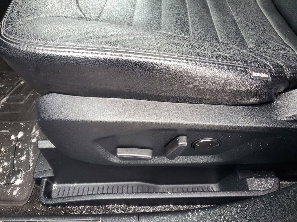 Used 2020 Ford Edge SEL w/ Convenience Package image 8