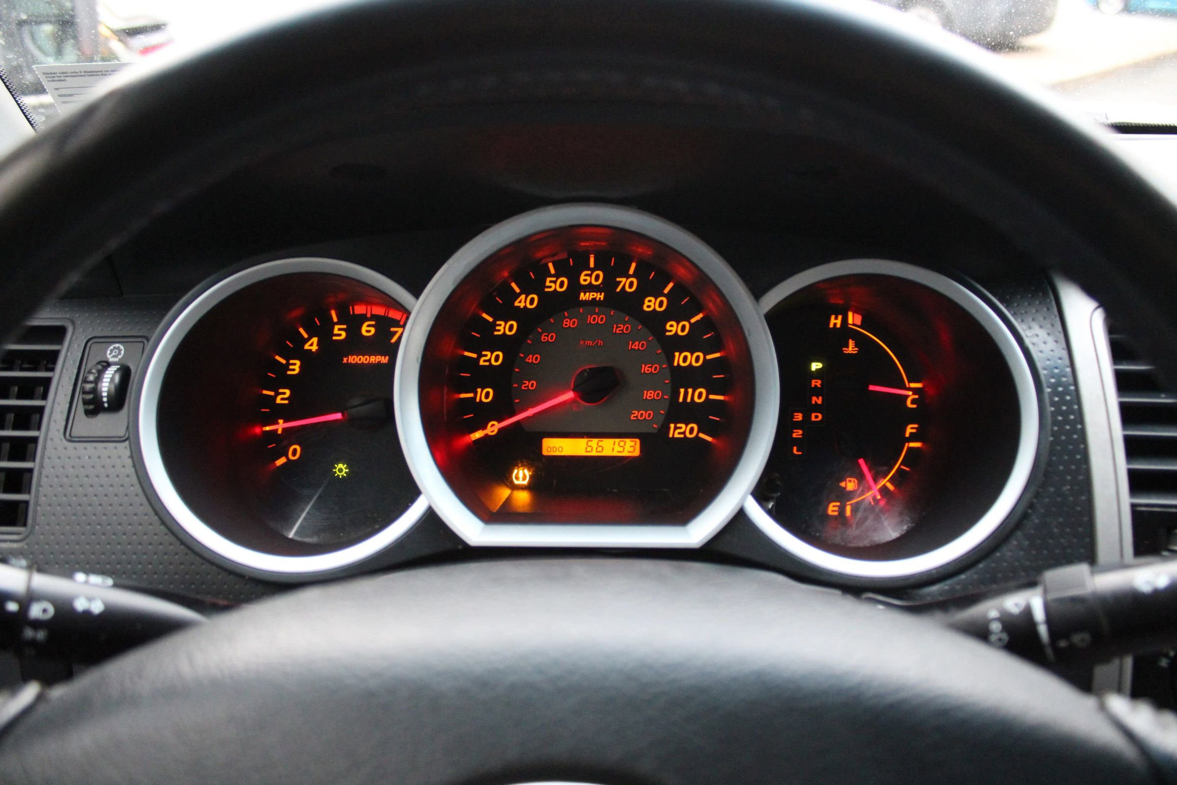 Used 2011 Toyota Tacoma 4x4 Access Cab w/ SR5 Pkg #2 image 9